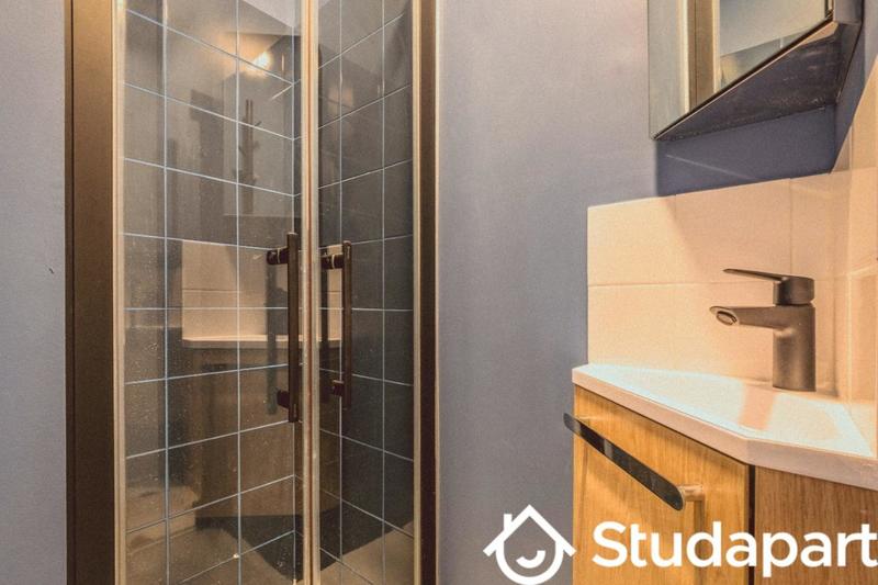 Chambre - 9 m² - 1 pièce