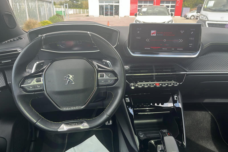 Peugeot 2008 II 1.2 Pt 130 s&amp;amp;S Eat8 Gt Line