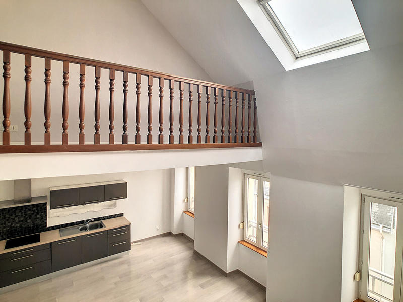 Appartement - 81 m² - 5 pièces