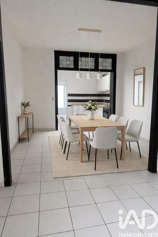 Maison - 104 m² - 4 pièces