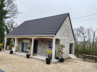 Maison - 91 m² - 4 pièces