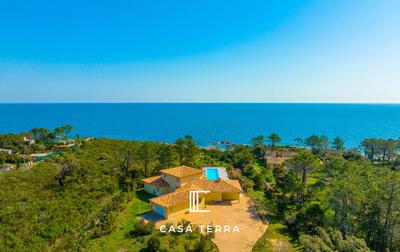 Propriété - 263 m² - 6 pièces