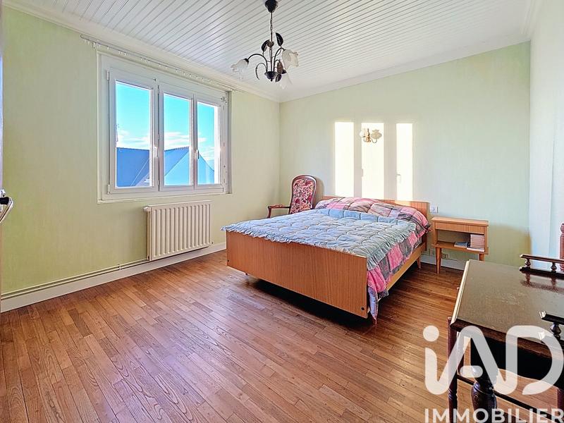 Maison - 96 m² - 5 pièces