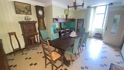 Maison - 207 m² - 6 pièces