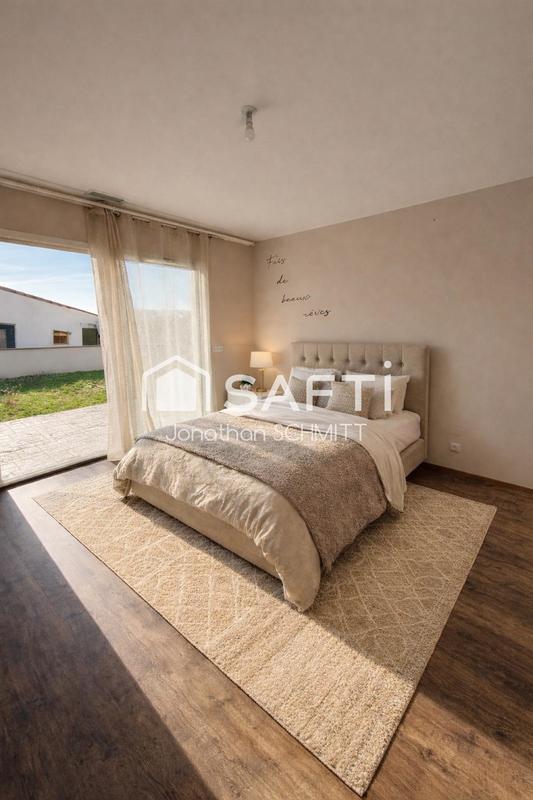 Maison - 200 m² - 8 pièces