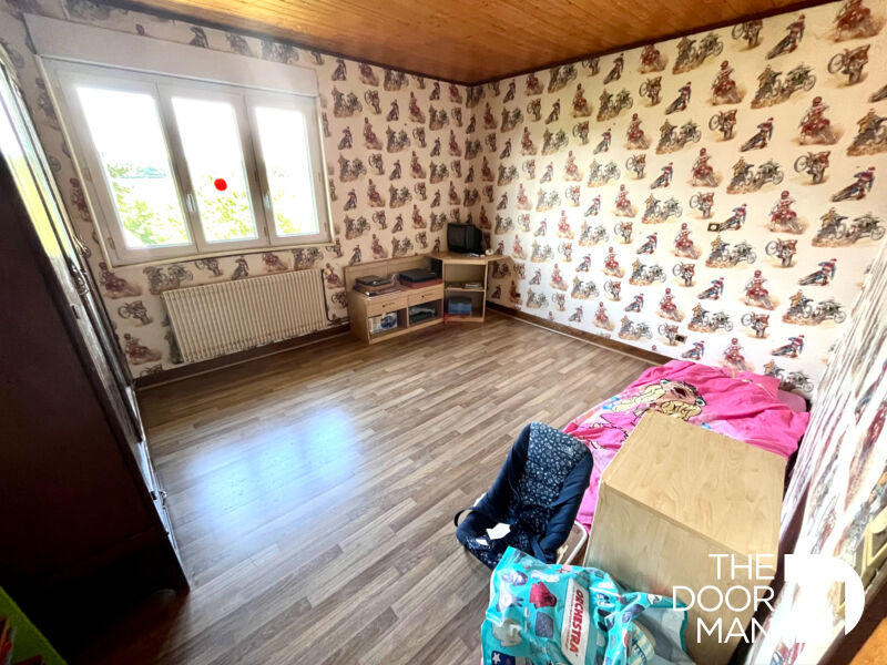 Maison - 202 m² - 8 pièces