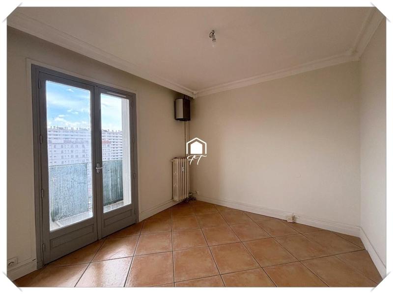 Appartement - 74 m² - 5 pièces