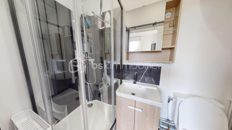 Studio - 11 m² - 1 pièce