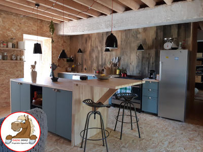 Maison - 830 m² - 20 pièces