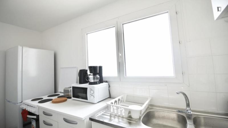 Chambre - 11 m² - 4 pièces