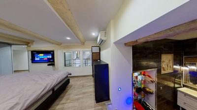 Loft - 151 m² - 5 pièces