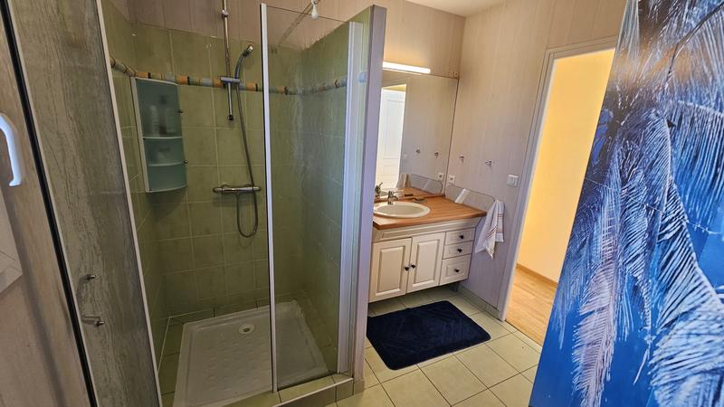 Maison - 210 m² - 10 pièces