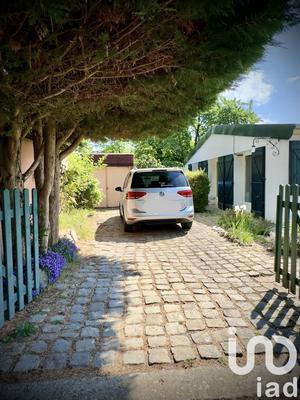 Maison - 213 m² - 7 pièces