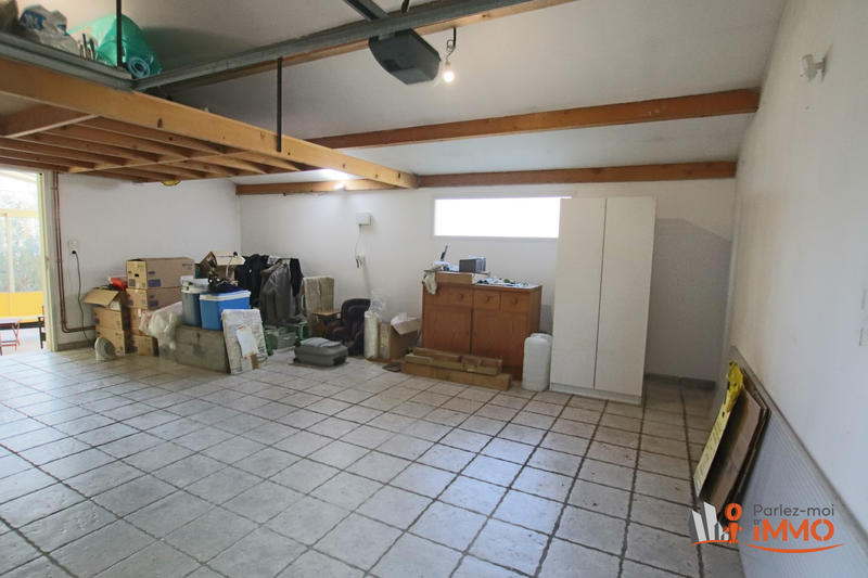 Maison - 218 m² - 9 pièces