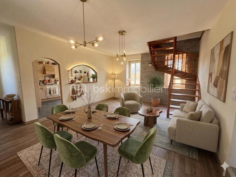 Maison - 134 m² - 5 pièces