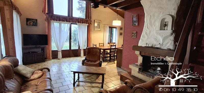 Villa - 90 m² - 4 pièces