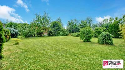 Maison - 266 m² - 8 pièces