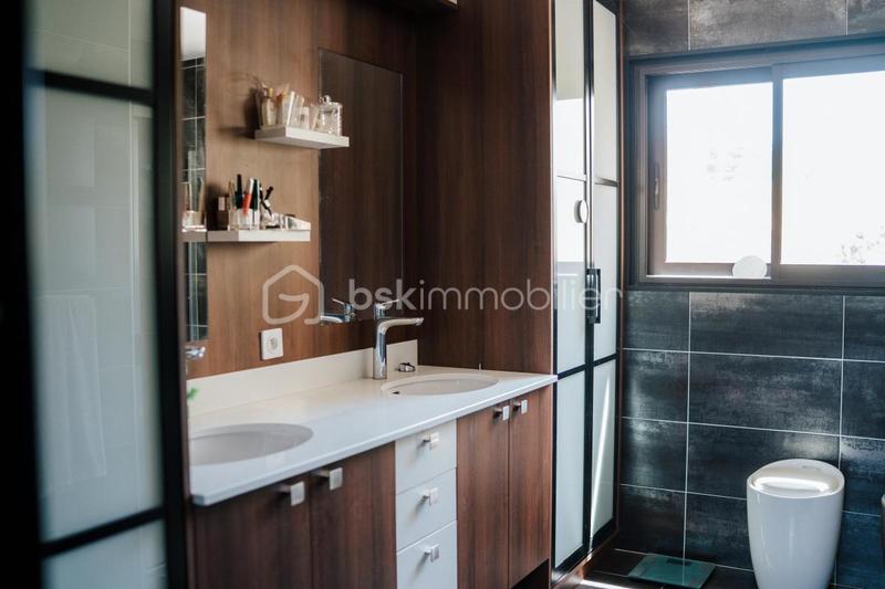 Maison - 112 m² - 4 pièces