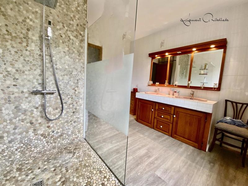 Maison - 117 m² - 5 pièces