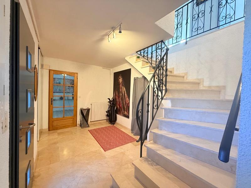 Maison - 160 m² - 8 pièces