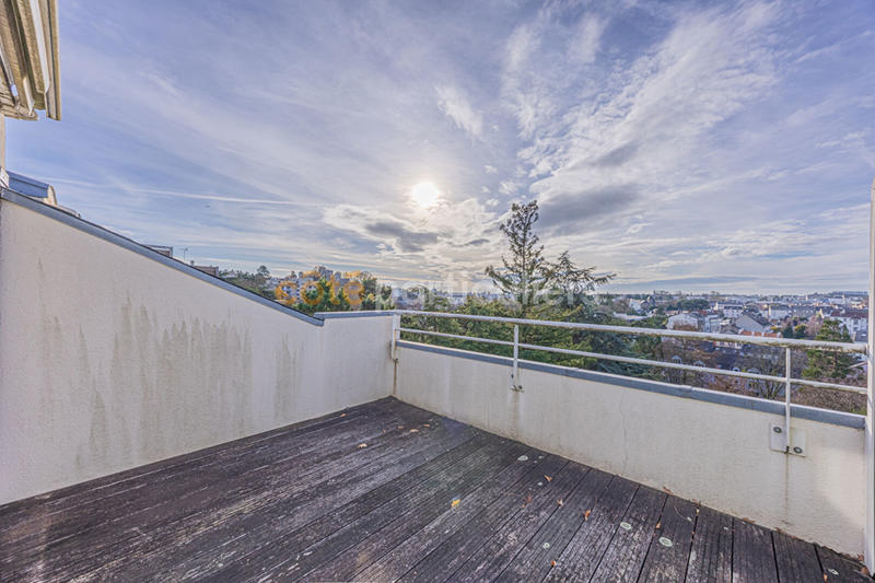 Appartement - 167 m² - 7 pièces