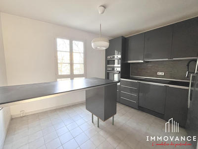 Appartement - 115 m² - 4 pièces