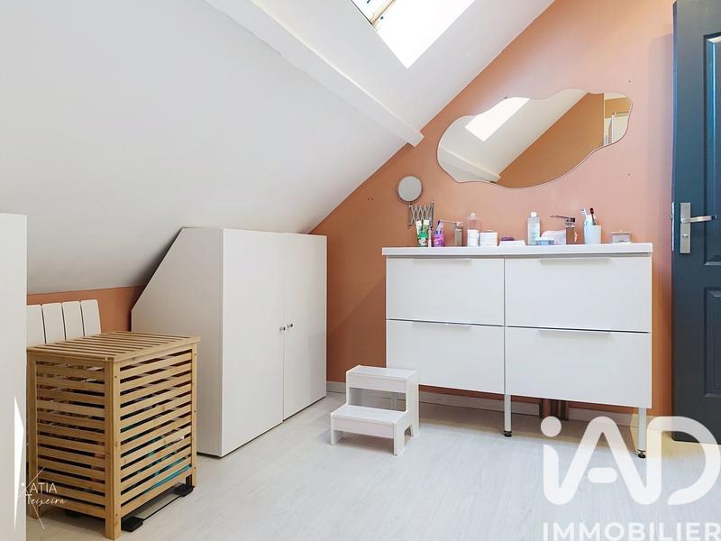 Maison - 214 m² - 10 pièces