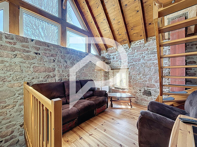 Maison - 260 m² - 12 pièces