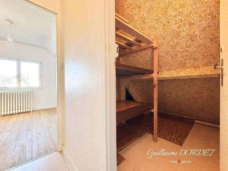 Maison traditionnelle - 82 m² - 5 pièces