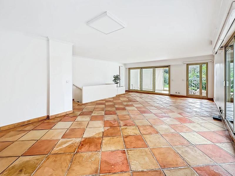 Appartement - 90 m² - 4 pièces