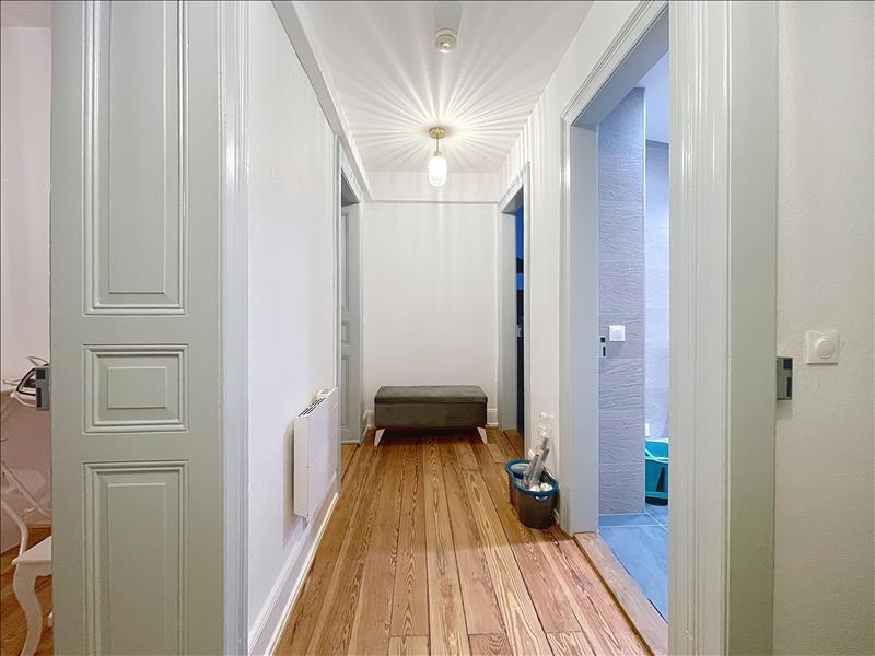 Appartement - 60 m² - 2 pièces