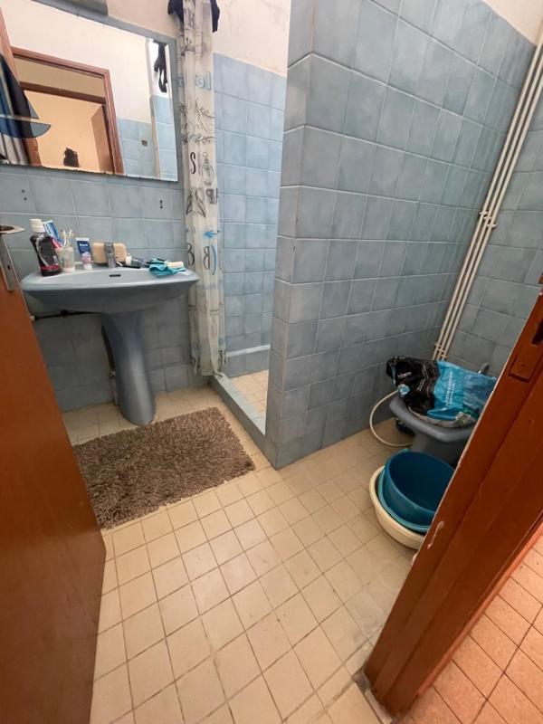 Studio - 143 m² - 7 pièces