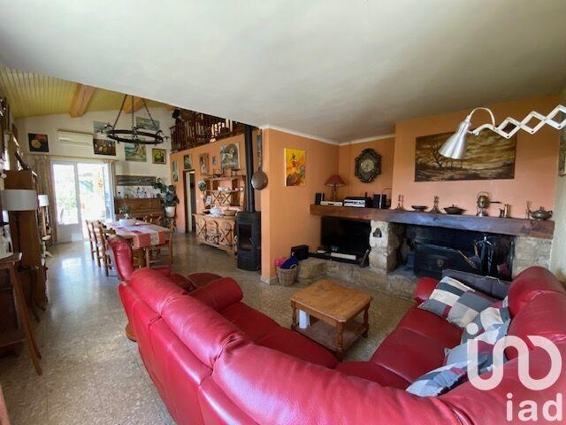 Maison - 212 m² - 9 pièces