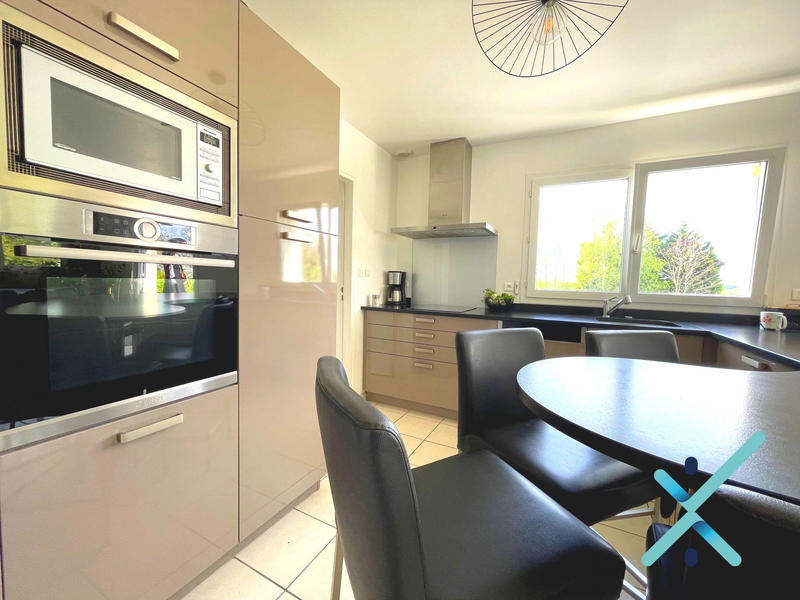 Maison contemporaine - 153 m² - 7 pièces