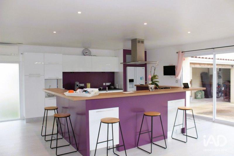 Maison - 226 m² - 8 pièces