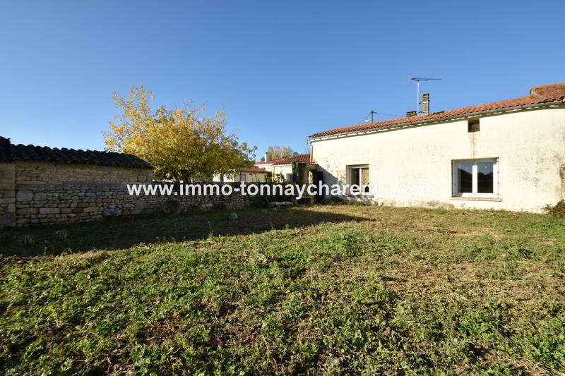 Maison ancienne - 200 m² - 3 pièces