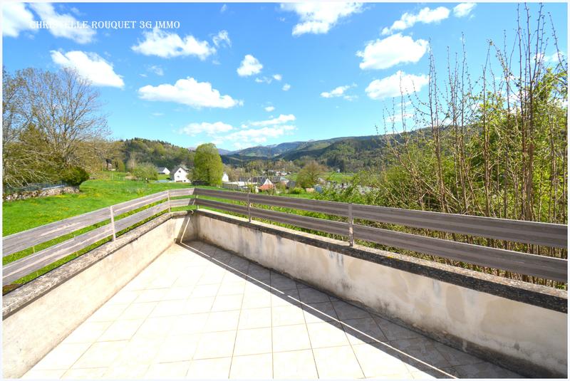 Villa - 137 m² - 8 pièces