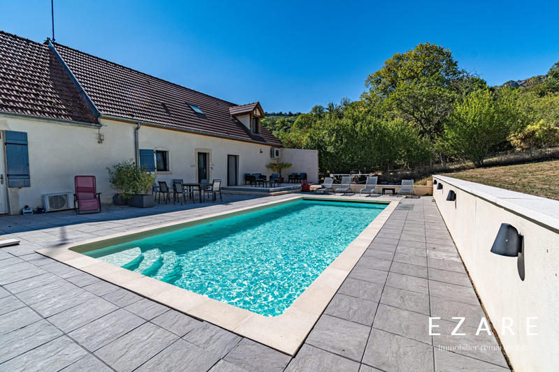 Maison - 625 m² - 21 pièces