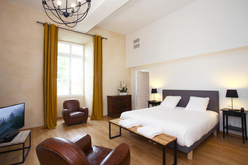 Maison de village - 523 m² - 10 pièces