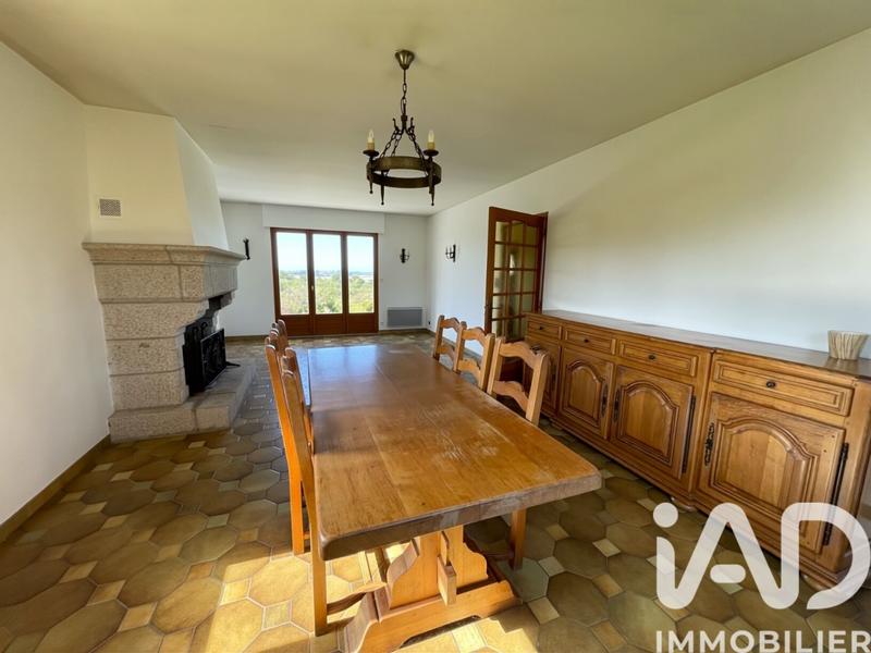 Maison - 181 m² - 8 pièces