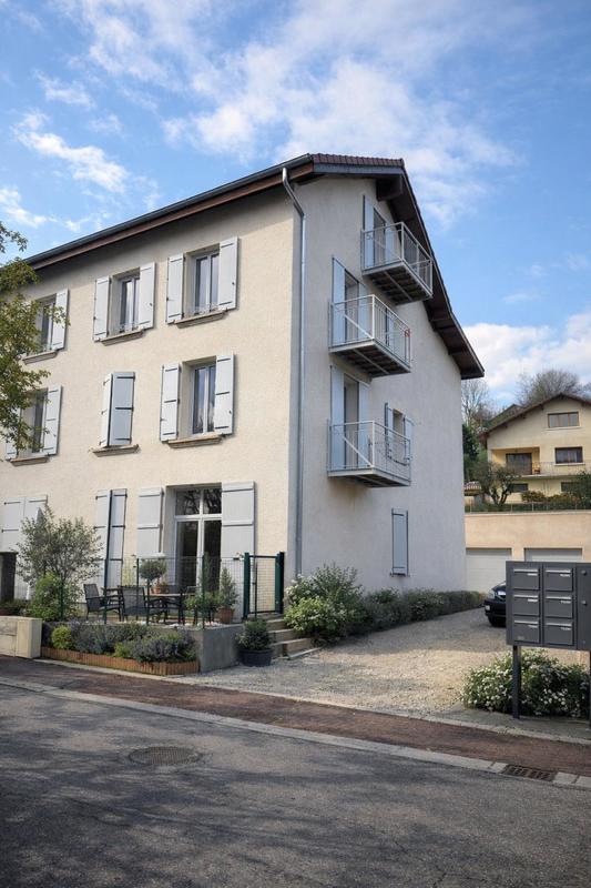 Appartement - 66 m² - 2 pièces