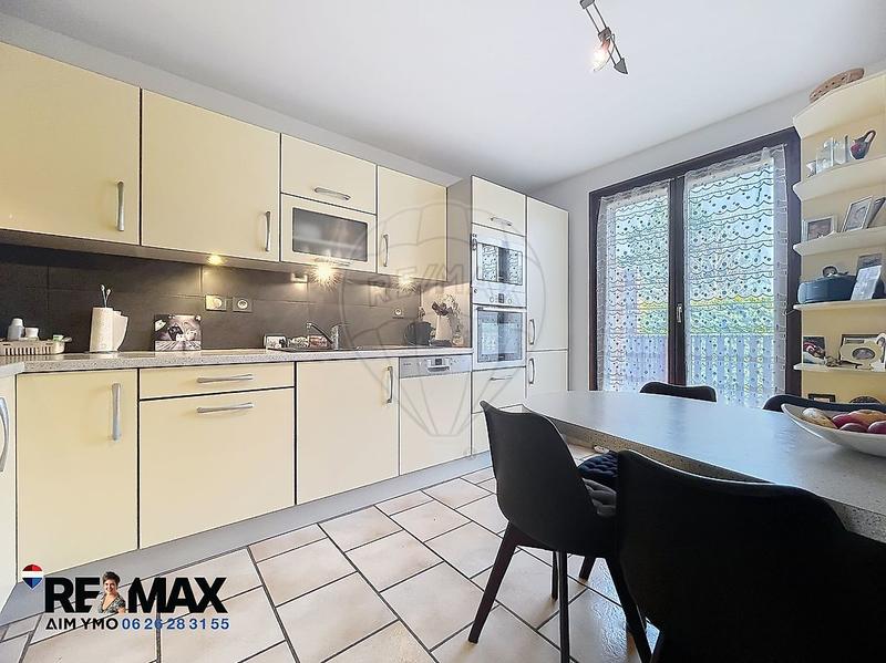 Maison - 106 m² - 5 pièces