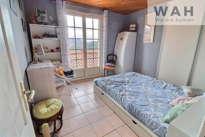 Maison - 135 m² - 6 pièces