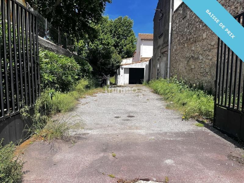 Maison - 220 m² - 5 pièces