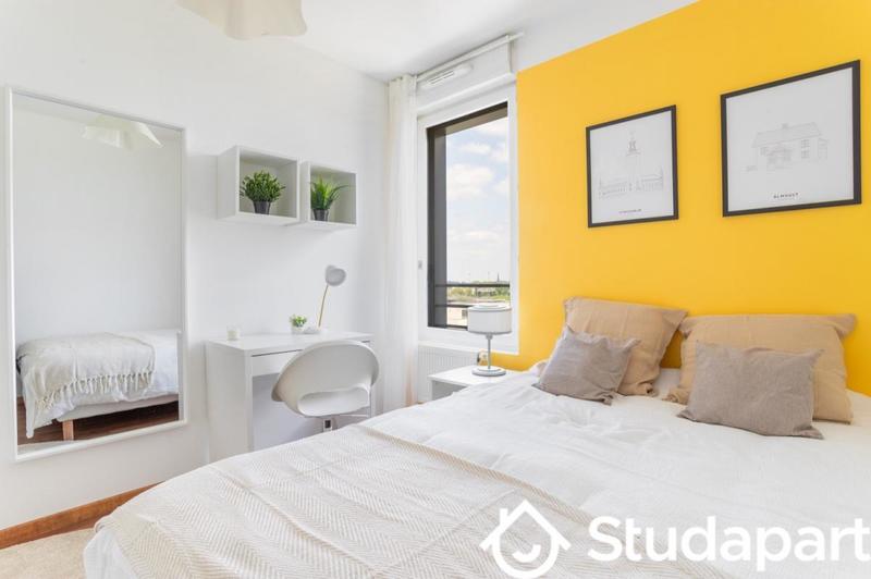 Chambre - 9 m² - 1 pièce