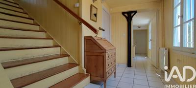 Maison - 343 m² - 10 pièces