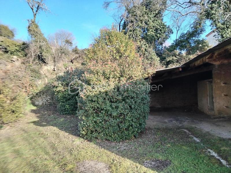 Mas - 200 m² - 8 pièces