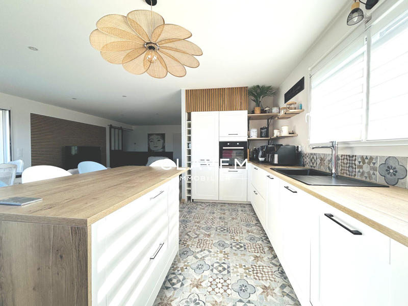 Maison contemporaine - 127 m² - 6 pièces