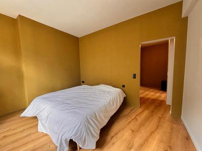 Appartement - 150 m² - 6 pièces