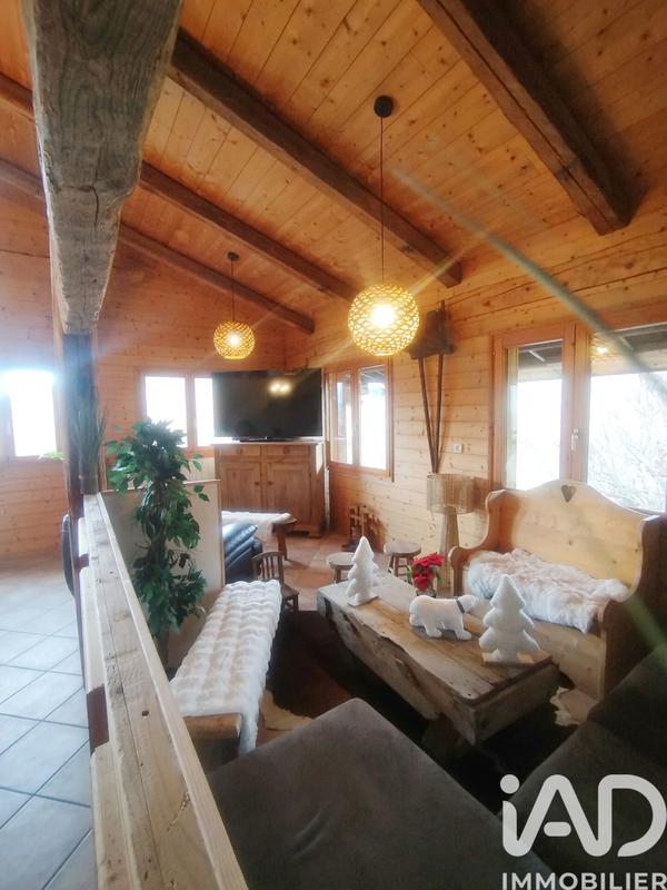 Maison - 224 m² - 5 pièces